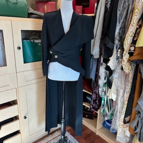 Alexander McQueen Jackets & Blazers - Alexander McQueen Black Jacket/Coat Retails for $3,745.00 Size 44